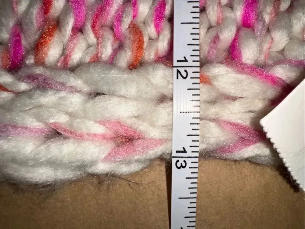 Anthropologie Chunky Yarn Knit Fringe Scarf Pink NWT One Size confetti